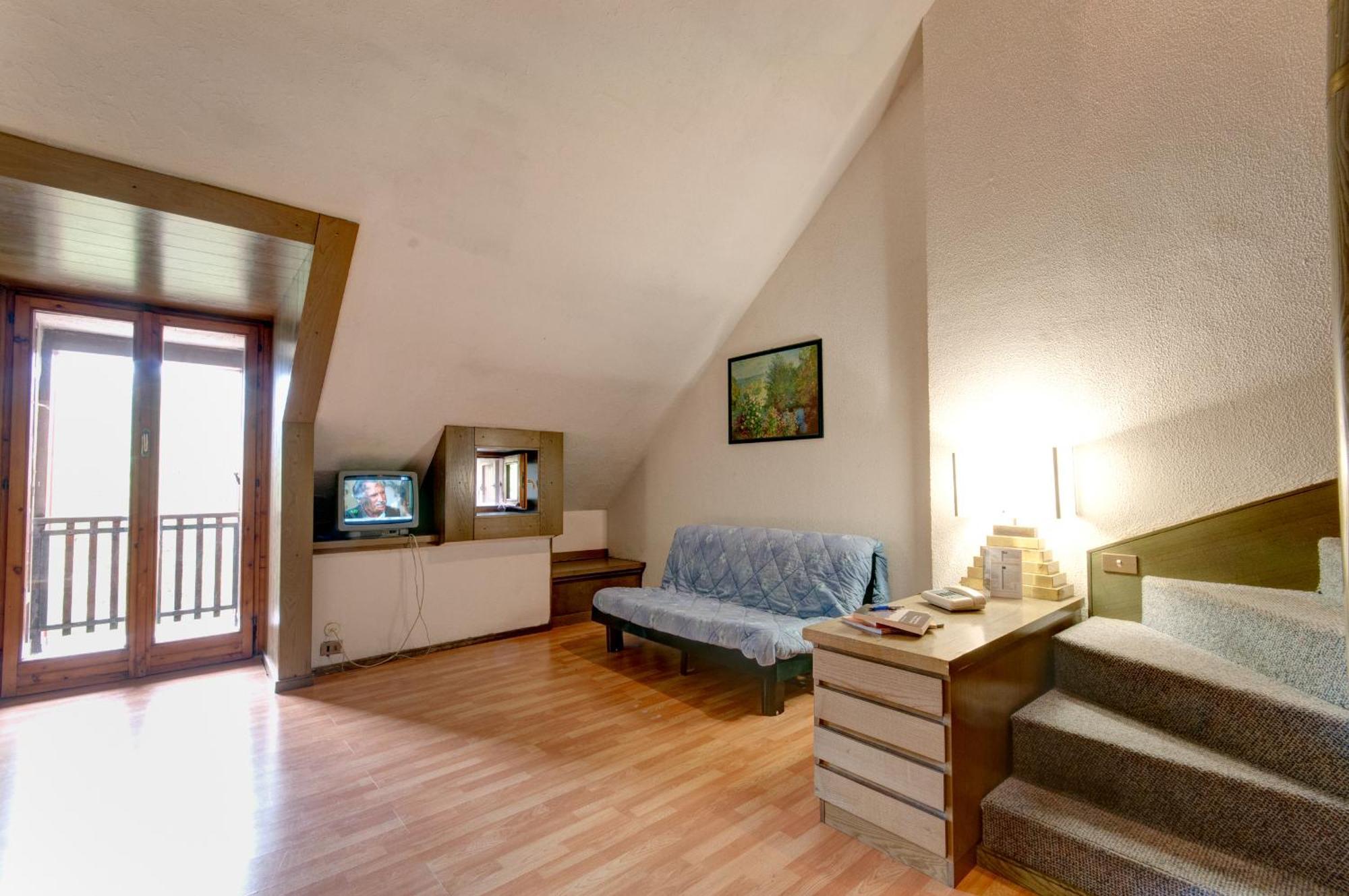Hotel Residence Club Primula Pescasseroli Ruang foto